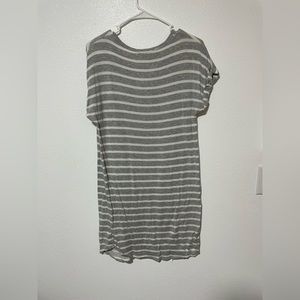 ANTISTAR Gray And White V-Neck Shirt Dress Size small